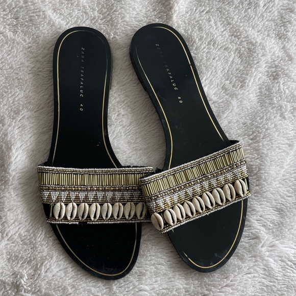 Zara Trafaluc beaded seashell flat slide sandals